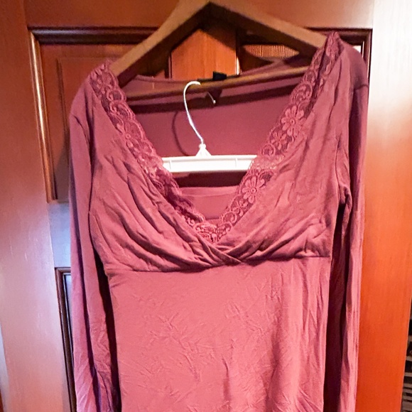 NWOT- Tahari brand Lounge wear/pajama set - Picture 1 of 11